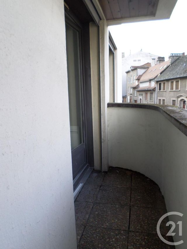 Appartement T1 à louer - 1 pièce - 29.0 m2 - AURILLAC - 15 - AUVERGNE - Century 21 Pradel Immobilier Appartement T1 à louer - 1 pièce - 29.0 m2 - AURILLAC - 15 - AUVERGNE - Century 21 Pradel Immobilier