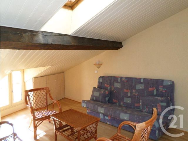 Appartement F2 à louer - 2 pièces - 26.76 m2 - AURILLAC - 15 - AUVERGNE - Century 21 Pradel Immobilier Appartement F2 à louer - 2 pièces - 26.76 m2 - AURILLAC - 15 - AUVERGNE - Century 21 Pradel Immobilier