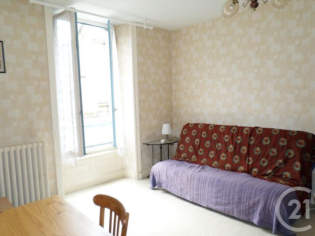 Appartement T2 à louer - 2 pièces - 38.0 m2 - AURILLAC - 15 - AUVERGNE - Century 21 Pradel Immobilier Appartement T2 à louer - 2 pièces - 38.0 m2 - AURILLAC - 15 - AUVERGNE - Century 21 Pradel Immobilier