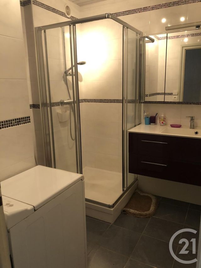 appartement à vendre - 4 pièces - 74.0 m2 - AURILLAC - 15 - AUVERGNE - Century 21 Pradel Immobilier appartement à vendre - 4 pièces - 74.0 m2 - AURILLAC - 15 - AUVERGNE - Century 21 Pradel Immobilier