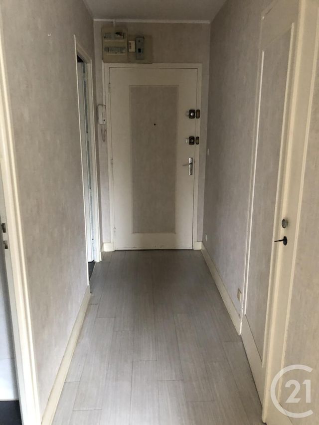 appartement à vendre - 4 pièces - 74.0 m2 - AURILLAC - 15 - AUVERGNE - Century 21 Pradel Immobilier appartement à vendre - 4 pièces - 74.0 m2 - AURILLAC - 15 - AUVERGNE - Century 21 Pradel Immobilier