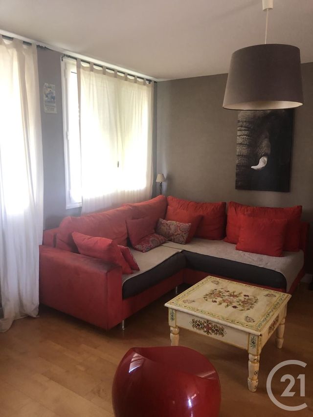 Afficher la photo en grand Appartement F3 à vendre - 3 pièces - 72.0 m2 - AURILLAC - 15 - AUVERGNE - Century 21 Pradel Immobilier