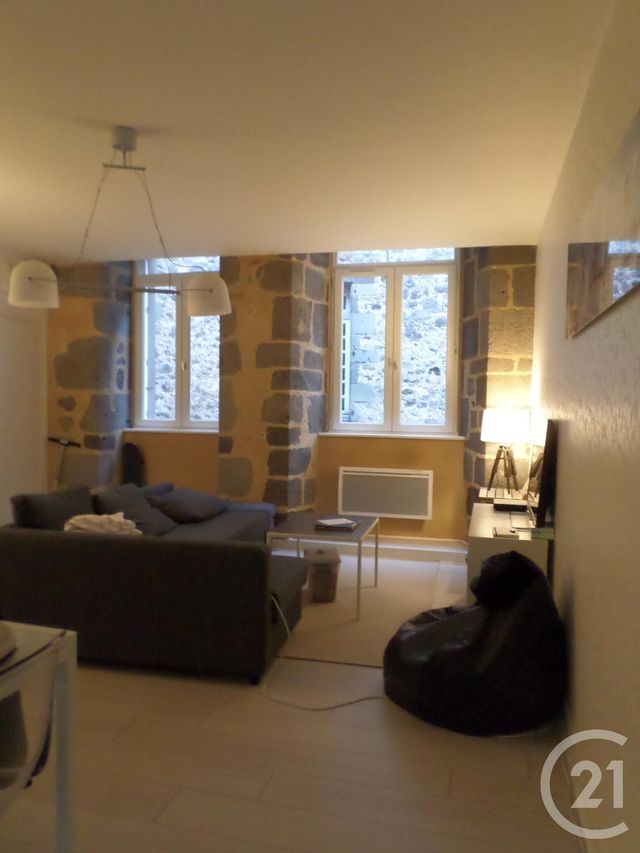 Afficher la photo en grand Appartement T2 à louer - 2 pièces - 64.0 m2 - AURILLAC - 15 - AUVERGNE - Century 21 Pradel Immobilier