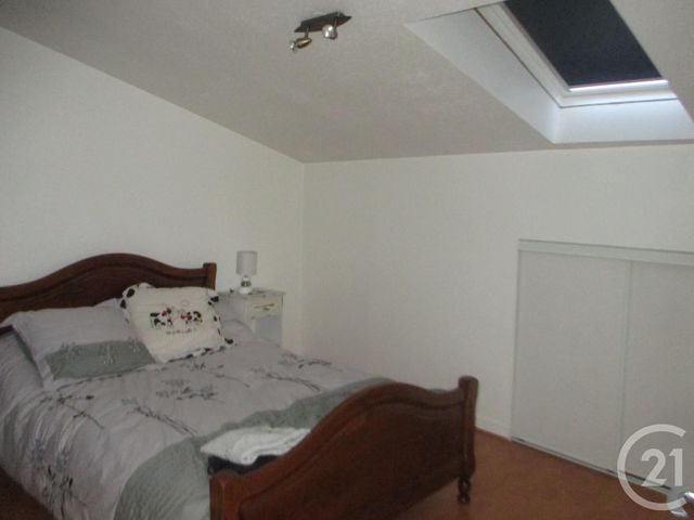 Afficher la photo en grand appartement à louer - 3 pièces - 60.0 m2 - AURILLAC - 15 - AUVERGNE - Century 21 Pradel Immobilier