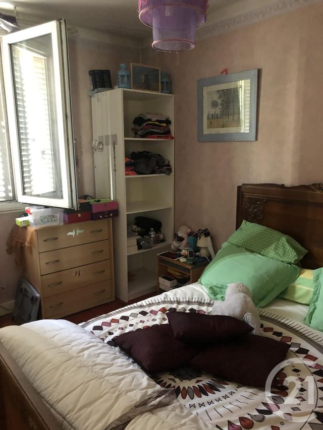 Afficher la photo en grand appartement à vendre - 4 pièces - 76.68 m2 - AURILLAC - 15 - AUVERGNE - Century 21 Pradel Immobilier