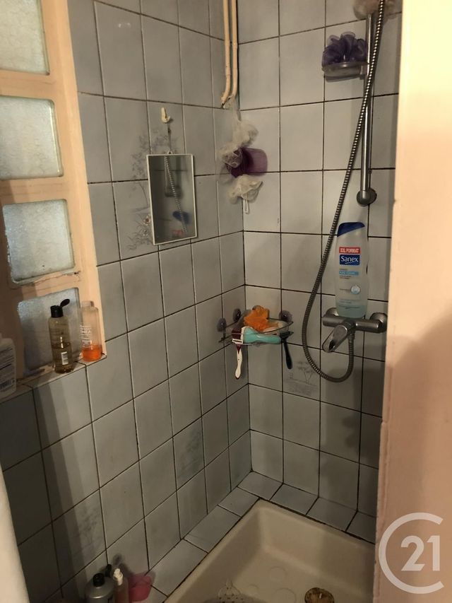 Afficher la photo en grand appartement à vendre - 4 pièces - 76.68 m2 - AURILLAC - 15 - AUVERGNE - Century 21 Pradel Immobilier