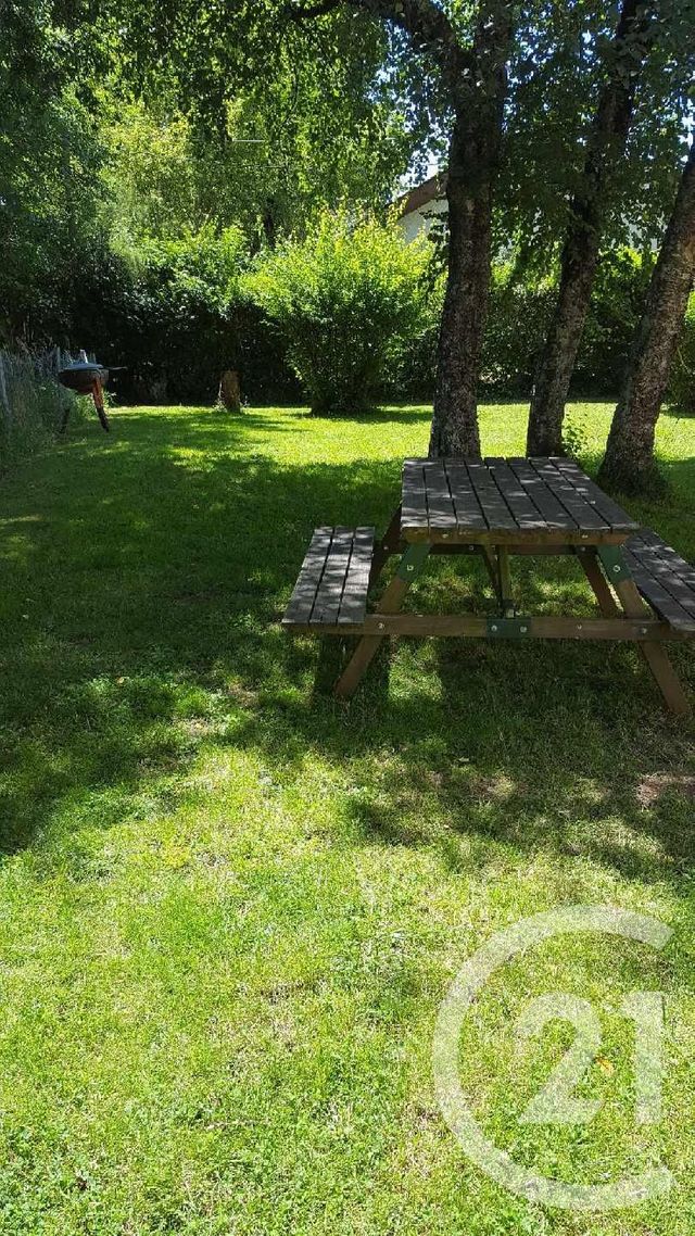 Afficher la photo en grand Appartement F4 à vendre - 4 pièces - 68.0 m2 - AURILLAC - 15 - AUVERGNE - Century 21 Pradel Immobilier