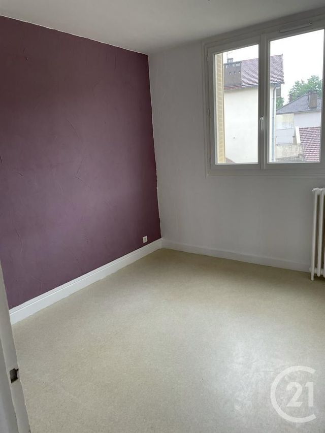 Afficher la photo en grand Appartement F4 à vendre - 4 pièces - 68.0 m2 - AURILLAC - 15 - AUVERGNE - Century 21 Pradel Immobilier