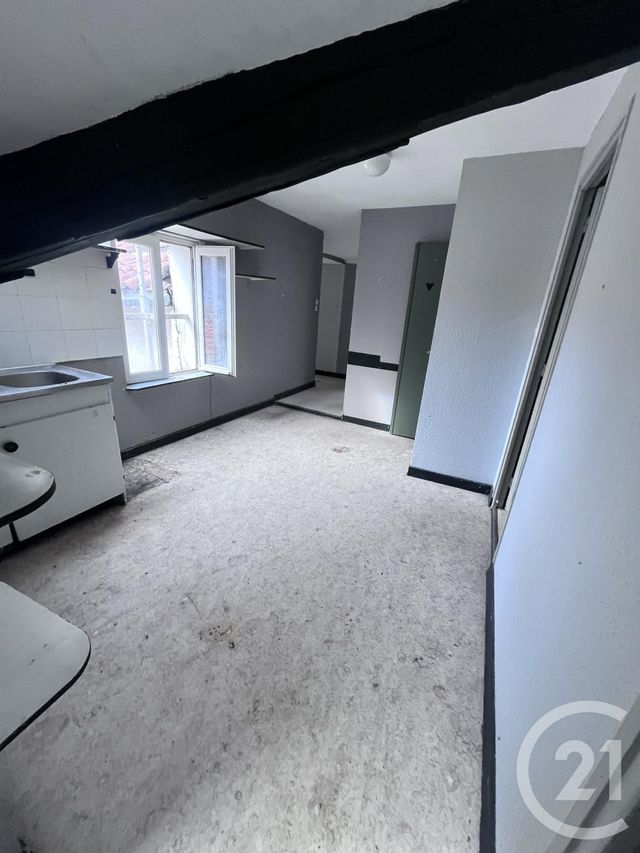 Appartement T3 à vendre - 5 pièces - 61.13 m2 - AURILLAC - 15 - AUVERGNE - Century 21 Pradel Immobilier