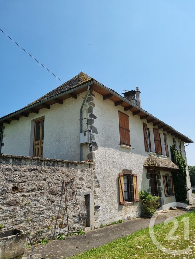 maison à vendre - 6 pièces - 110.0 m2 - ST ILLIDE - 15 - AUVERGNE - Century 21 Pradel Immobilier