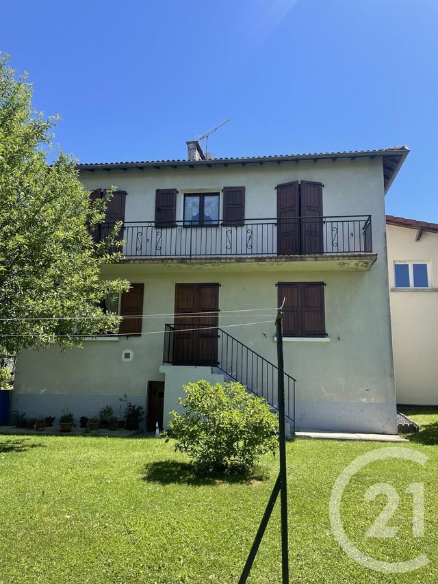 maison à vendre - 7 pièces - 140.0 m2 - JUSSAC - 15 - AUVERGNE - Century 21 Pradel Immobilier