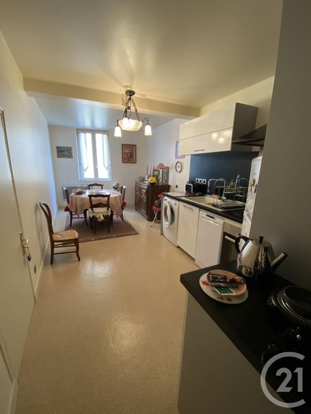 Appartement F2 à vendre - 3 pièces - 37.06 m2 - AURILLAC - 15 - AUVERGNE - Century 21 Pradel Immobilier