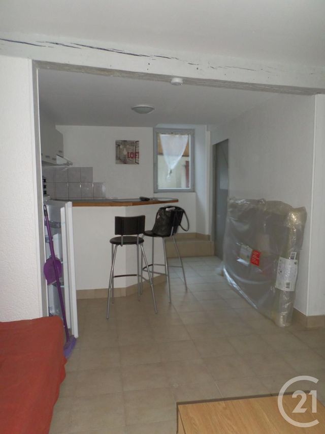 Appartement T2 à louer - 2 pièces - 40.0 m2 - AURILLAC - 15 - AUVERGNE - Century 21 Pradel Immobilier