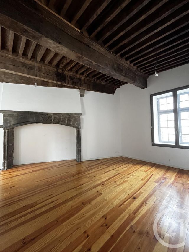 appartement à louer - 3 pièces - 88.57 m2 - AURILLAC - 15 - AUVERGNE - Century 21 Pradel Immobilier