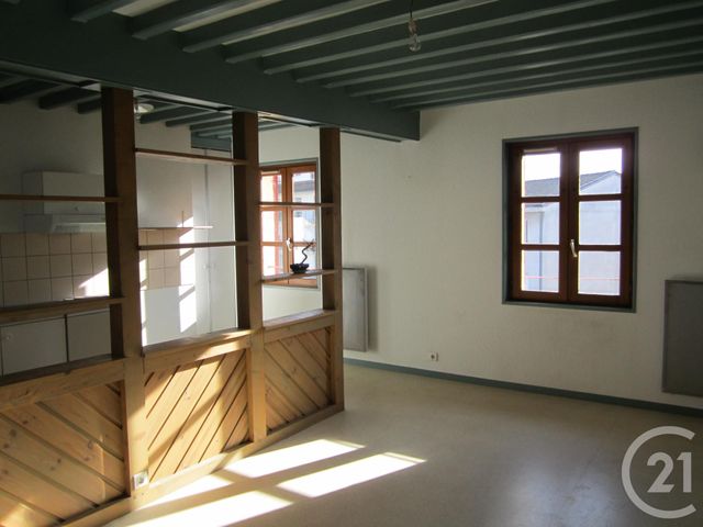 Appartement Duplex à louer - 2 pièces - 51.0 m2 - AURILLAC - 15 - AUVERGNE - Century 21 Pradel Immobilier