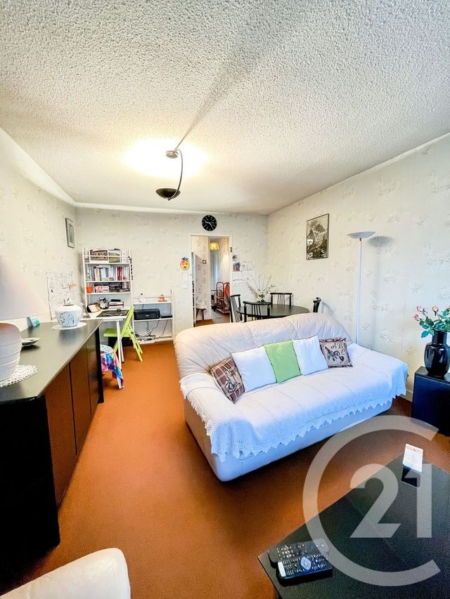 Appartement F3 à vendre - 3 pièces - 71.53 m2 - AURILLAC - 15 - AUVERGNE - Century 21 Pradel Immobilier
