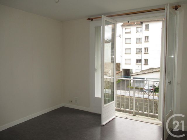 Appartement T2 à louer - 2 pièces - 50.4 m2 - AURILLAC - 15 - AUVERGNE - Century 21 Pradel Immobilier