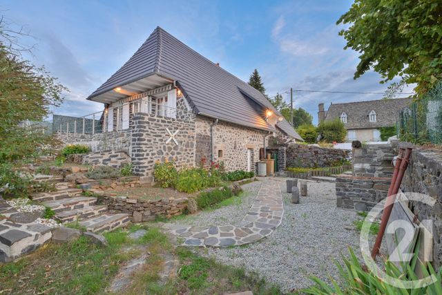 maison à vendre - 4 pièces - 132.0 m2 - ST SANTIN CANTALES - 15 - AUVERGNE - Century 21 Pradel Immobilier
