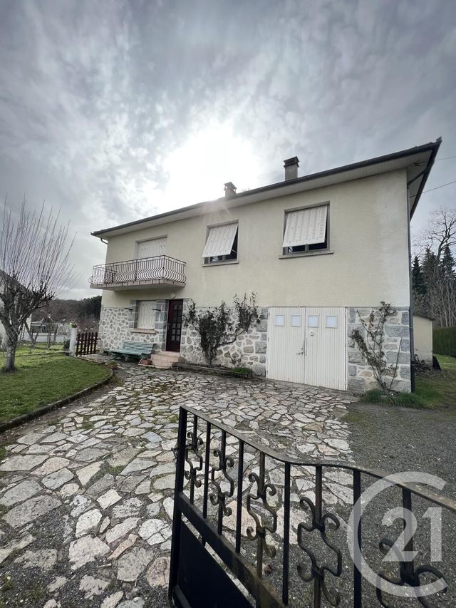 maison à vendre - 9 pièces - 140.0 m2 - LE ROUGET PERS - 15 - AUVERGNE - Century 21 Pradel Immobilier
