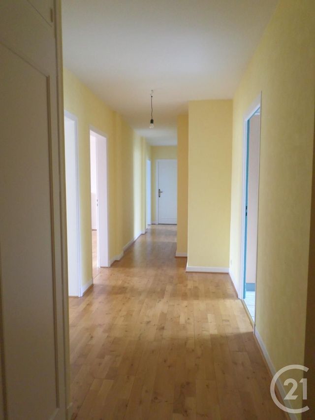 Appartement T4 à louer - 4 pièces - 101.0 m2 - AURILLAC - 15 - AUVERGNE - Century 21 Pradel Immobilier