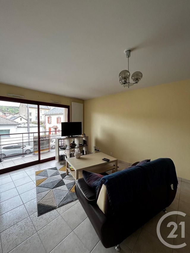 Appartement T3 à louer - 3 pièces - 72.0 m2 - AURILLAC - 15 - AUVERGNE - Century 21 Pradel Immobilier