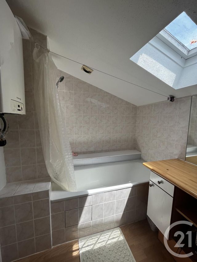 Appartement Duplex à vendre - 3 pièces - 60.0 m2 - AURILLAC - 15 - AUVERGNE - Century 21 Pradel Immobilier