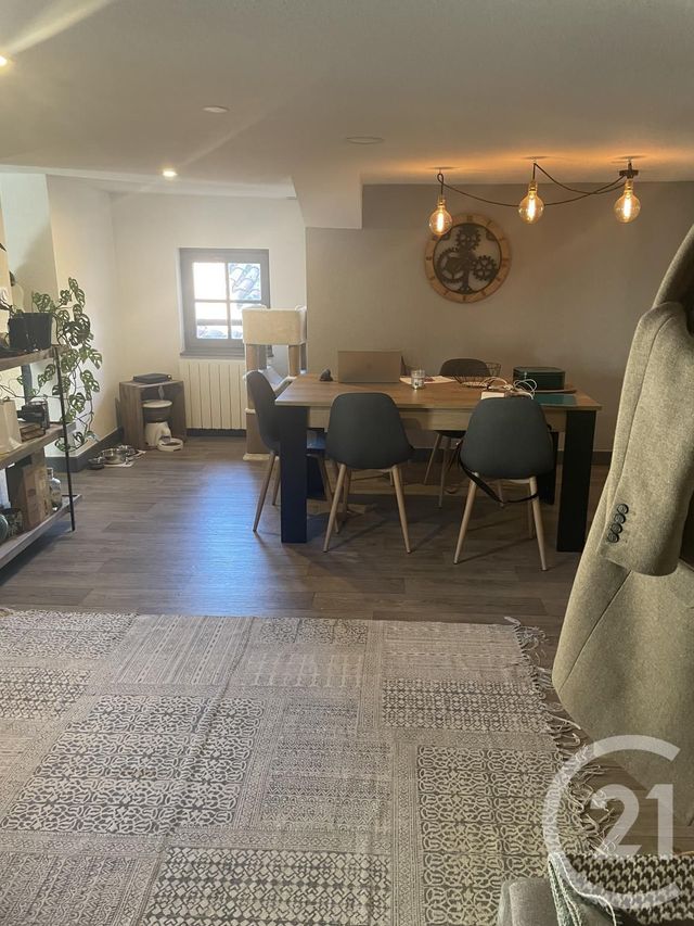 Appartement T3 à louer - 3 pièces - 61.28 m2 - AURILLAC - 15 - AUVERGNE - Century 21 Pradel Immobilier