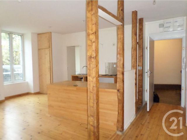 Appartement T4 à louer - 4 pièces - 84.0 m2 - AURILLAC - 15 - AUVERGNE - Century 21 Pradel Immobilier