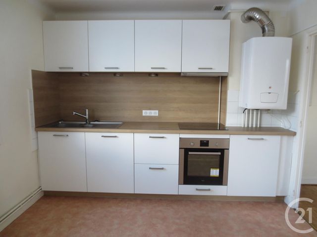 Appartement T2 à louer - 2 pièces - 47.0 m2 - AURILLAC - 15 - AUVERGNE - Century 21 Pradel Immobilier