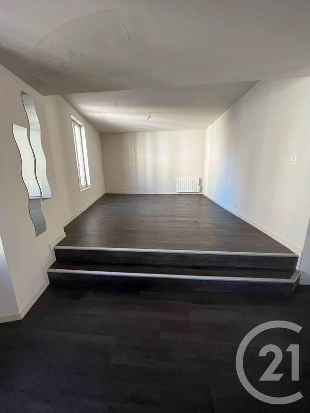 Appartement F5 à vendre - 5 pièces - 89.0 m2 - AURILLAC - 15 - AUVERGNE - Century 21 Pradel Immobilier