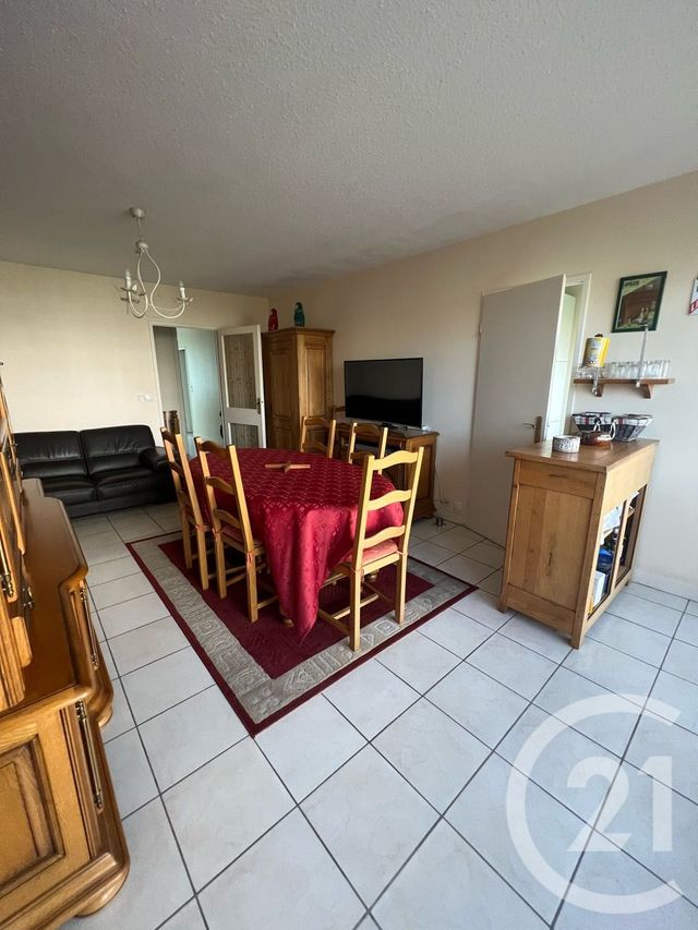 Appartement F4 à vendre - 4 pièces - 70.89 m2 - AURILLAC - 15 - AUVERGNE - Century 21 Pradel Immobilier