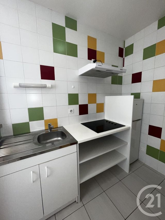 Appartement à louer - 2 pièces - 39.78 m2 - AURILLAC - 15 - AUVERGNE - Century 21 Pradel Immobilier