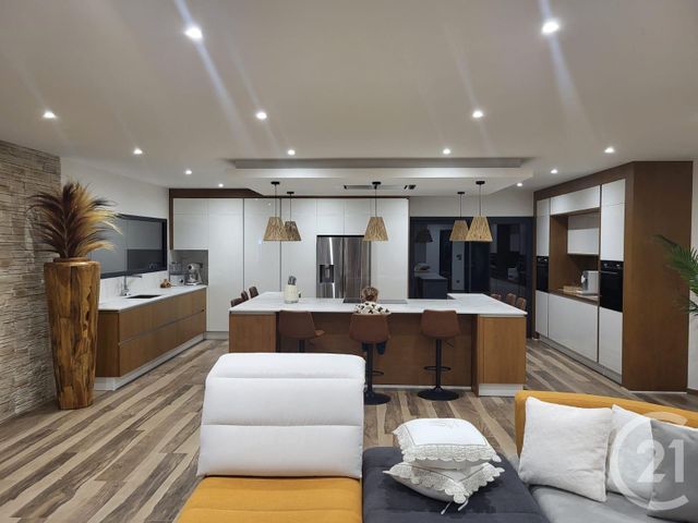 maison à vendre - 8 pièces - 170.0 m2 - ARPAJON SUR CERE - 15 - AUVERGNE - Century 21 Pradel Immobilier