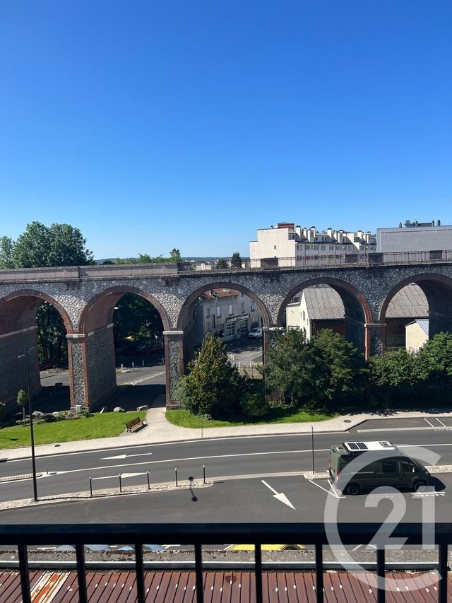 Appartement F4 à vendre - 4 pièces - 88.32 m2 - AURILLAC - 15 - AUVERGNE - Century 21 Pradel Immobilier