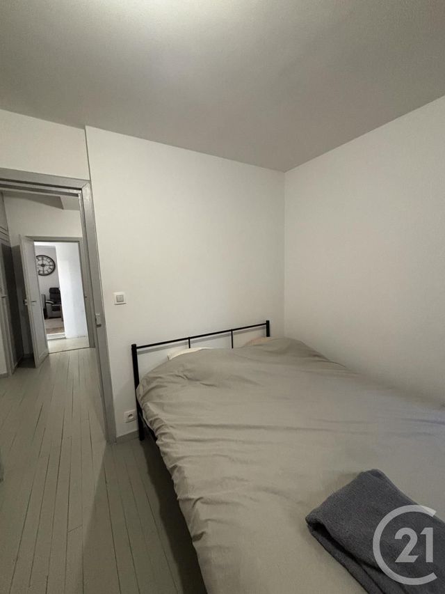 Afficher la photo en grand Appartement T3 à vendre - 2 pièces - 51.0 m2 - AURILLAC - 15 - AUVERGNE - Century 21 Pradel Immobilier