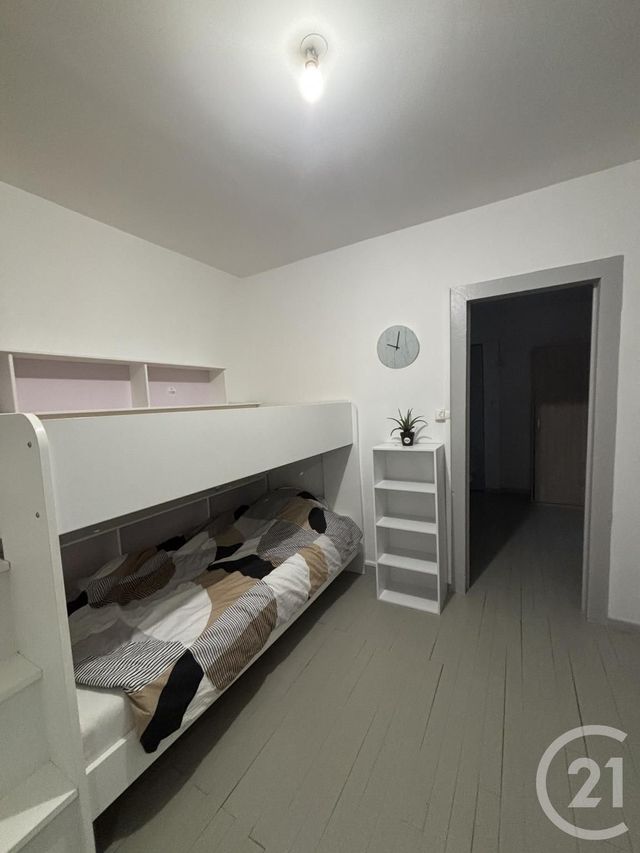 Afficher la photo en grand Appartement T3 à vendre - 2 pièces - 51.0 m2 - AURILLAC - 15 - AUVERGNE - Century 21 Pradel Immobilier