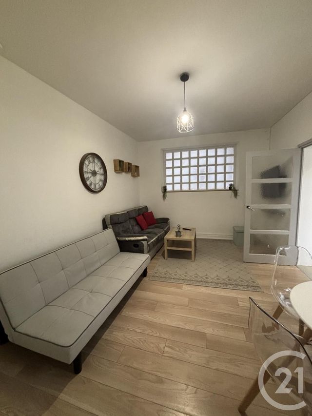 Appartement T3 à vendre - 2 pièces - 51.0 m2 - AURILLAC - 15 - AUVERGNE - Century 21 Pradel Immobilier