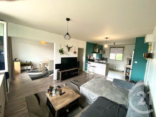 Appartement F4 à vendre - 4 pièces - 74.0 m2 - AURILLAC - 15 - AUVERGNE - Century 21 Pradel Immobilier