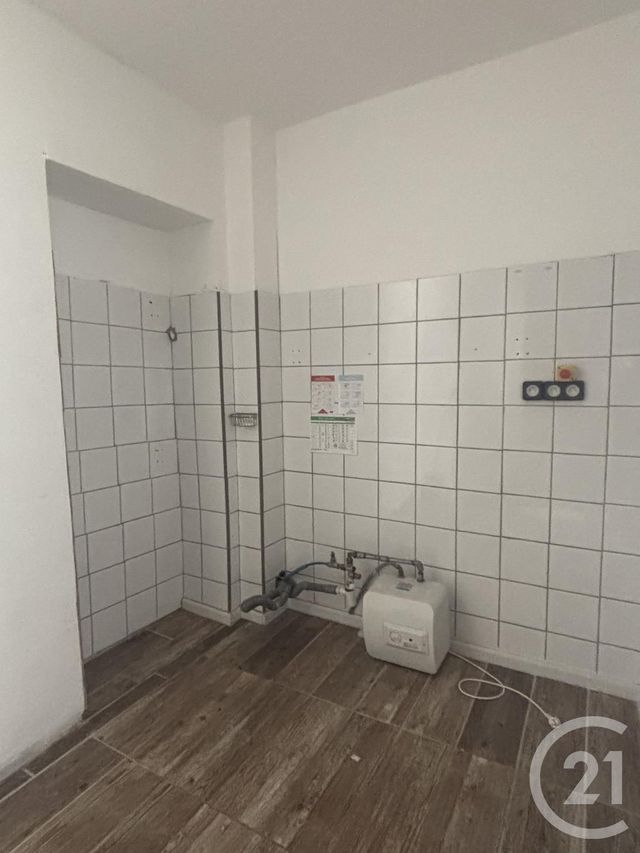 commerce à louer - 27.0 m2 - AURILLAC - 15 - AUVERGNE - Century 21 Pradel Immobilier