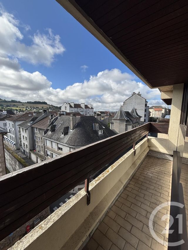 Appartement T4 à louer - 4 pièces - 71.37 m2 - AURILLAC - 15 - AUVERGNE - Century 21 Pradel Immobilier