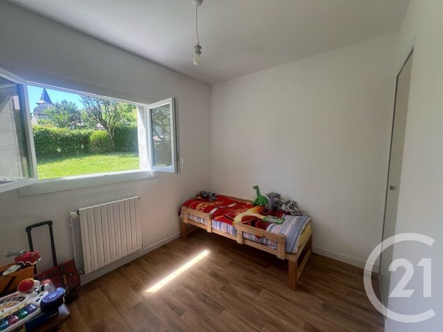 maison à vendre - 5 pièces - 108.0 m2 - VIC SUR CERE - 15 - AUVERGNE - Century 21 Pradel Immobilier