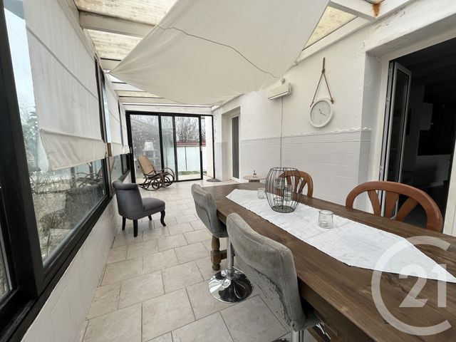 Afficher la photo en grand maison à vendre - 7 pièces - 180.0 m2 - AURILLAC - 15 - AUVERGNE - Century 21 Pradel Immobilier