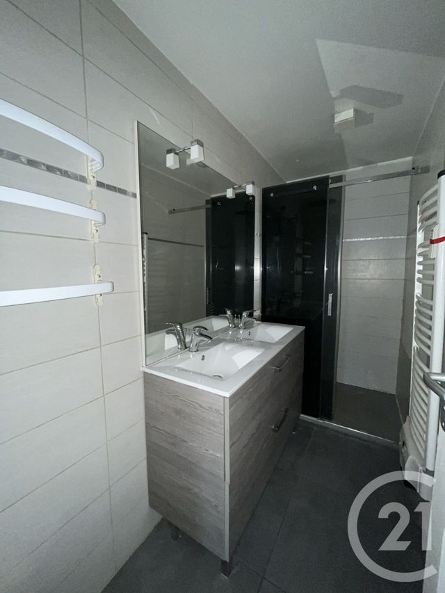 Afficher la photo en grand maison à vendre - 7 pièces - 180.0 m2 - AURILLAC - 15 - AUVERGNE - Century 21 Pradel Immobilier