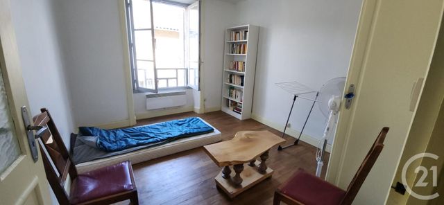 Afficher la photo en grand Appartement F2 à vendre - 2 pièces - 39.88 m2 - LAROQUEBROU - 15 - AUVERGNE - Century 21 Pradel Immobilier