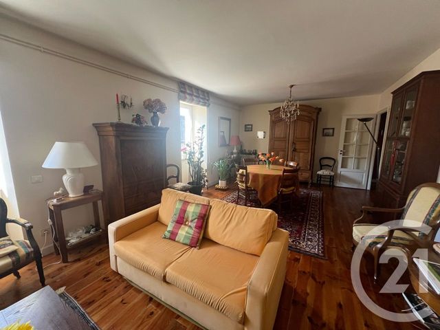 Appartement F4 à vendre - 4 pièces - 89.5 m2 - AURILLAC - 15 - AUVERGNE - Century 21 Pradel Immobilier