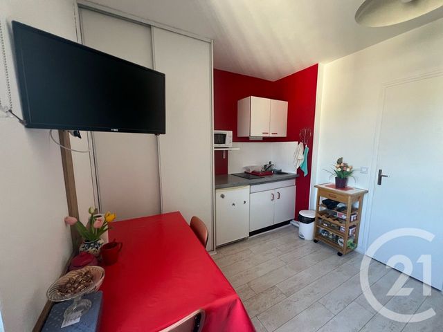Appartement Studio à vendre - 1 pièce - 18.0 m2 - AURILLAC - 15 - AUVERGNE - Century 21 Pradel Immobilier