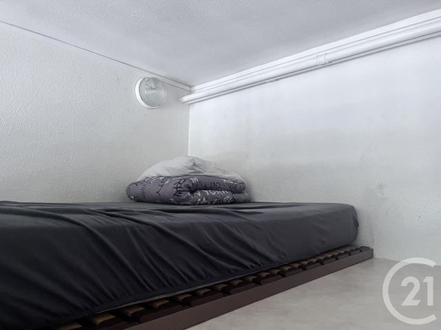 Afficher la photo en grand Appartement Studio à vendre - 2 pièces - 16.94 m2 - AURILLAC - 15 - AUVERGNE - Century 21 Pradel Immobilier