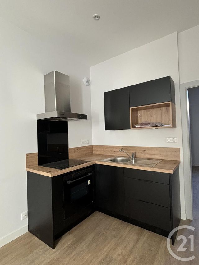 Appartement T2 à louer - 2 pièces - 30.32 m2 - AURILLAC - 15 - AUVERGNE - Century 21 Pradel Immobilier