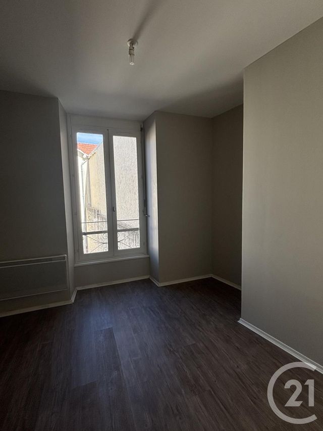 Appartement T2 à louer - 2 pièces - 48.0 m2 - AURILLAC - 15 - AUVERGNE - Century 21 Pradel Immobilier