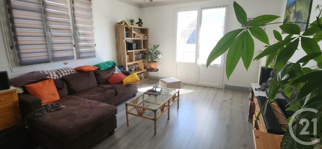 Afficher la photo en grand maison à vendre - 8 pièces - 170.0 m2 - LE ROUGET PERS - 15 - AUVERGNE - Century 21 Pradel Immobilier